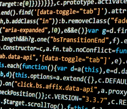 Ciche mechanizmy eskalacji uprawnień – legalne funkcje systemu wykorzystywane przez malware
