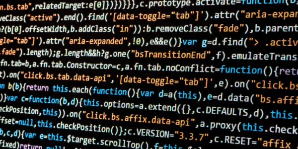 Ciche mechanizmy eskalacji uprawnień – legalne funkcje systemu wykorzystywane przez malware