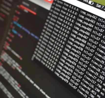 Co system operacyjny wie o Twoich błędach – analiza logów jako źródło wiedzy dla atakującego