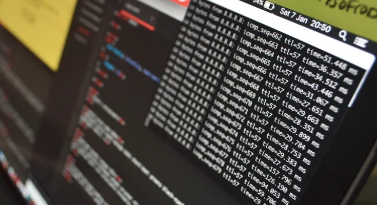 Co system operacyjny wie o Twoich błędach – analiza logów jako źródło wiedzy dla atakującego