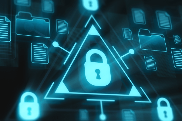 Czym system różni „błąd użytkownika” od „incydentu bezpieczeństwa”