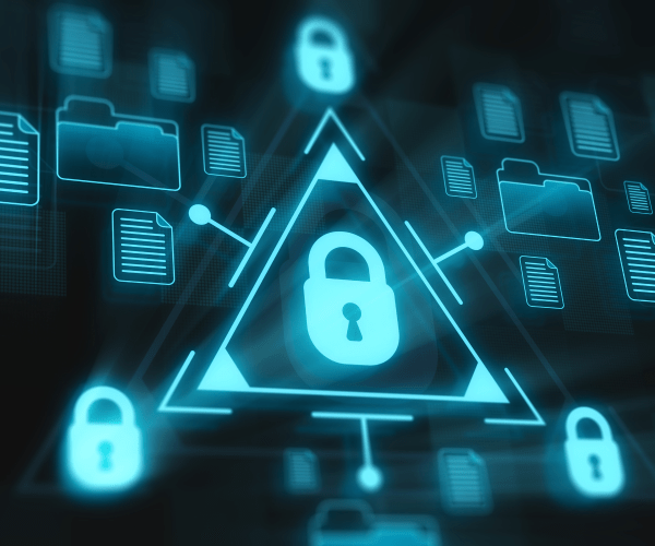 Czym system różni „błąd użytkownika” od „incydentu bezpieczeństwa”