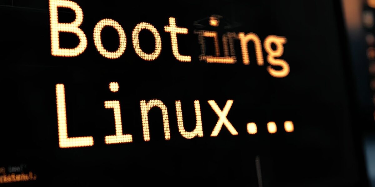 Diagnostyka i naprawa problemów w Linuxie – od logów po wydajność