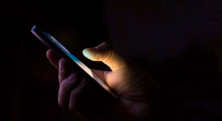 Dlaczego transakcja kryptowalutowa może utknąć na wiele godzin lub dni