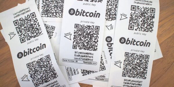 Entropy w generowaniu kluczy kryptowalutowych – jak powstaje „losowość” i gdzie może zawieść