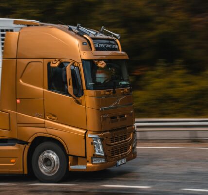 Kary w transporcie drogowym - jak przedsiębiorca może się przed nimi bronić