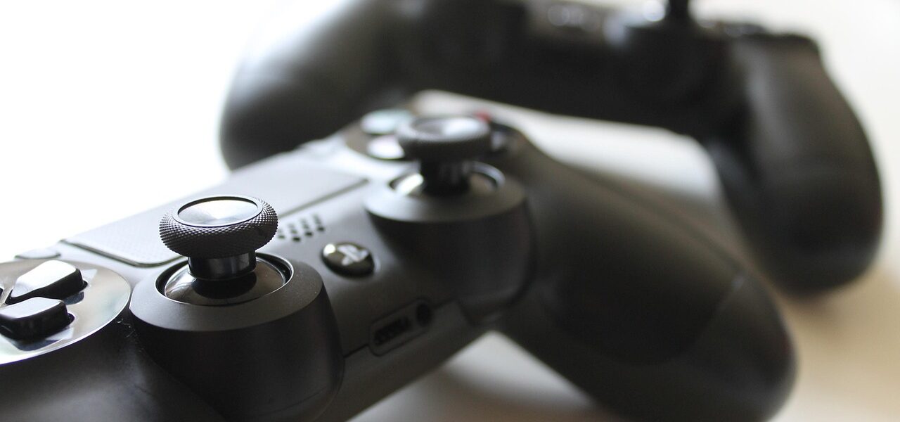 Naprawa czy zakup nowego sprzętu? Sprawdź, co radzi serwis konsol do gier