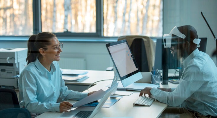 Rynek pracy za trzy lata. Co się zmieni i co zrobić zanim zmiany Cię wyprzedzą