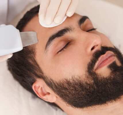Zabiegi kosmetyczne dla mężczyzn - jakie warto wybrać?