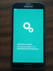Dlaczego Android nie uruchamia się po aktualizacji i wpada w bootloop