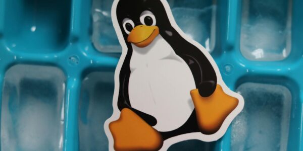 Jak działa system load average w Linux i dlaczego „wysokie CPU” nie zawsze oznacza problem