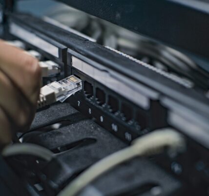 Jak dzielić sieć na podsieci (subnetting) na przykładzie 192.168.1.0/24