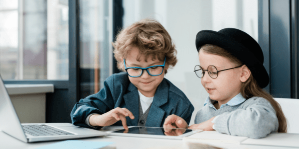 Szkoła online i konta uczniów – jak zabezpieczyć dziecko przed przejęciem konta