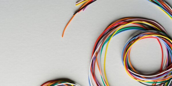 Profesjonalne wiązki kablowe – od projektu po produkcję