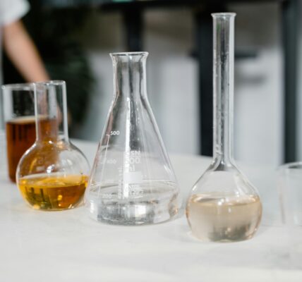 Jakie są właściwości fizyczne chlorku cynku?