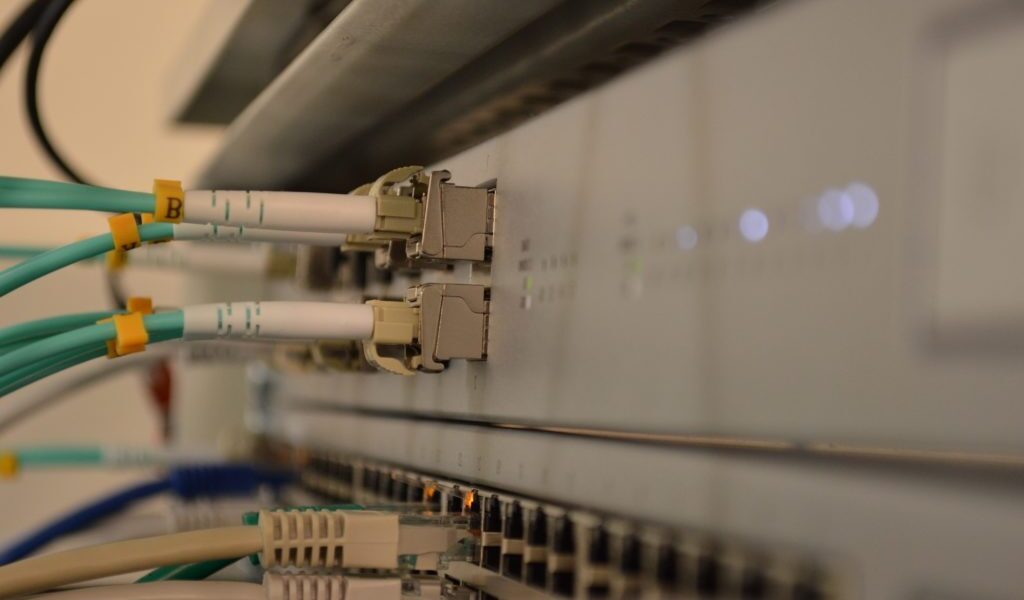 BGP Communities – zaawansowane sterowanie routingiem w sieciach operatorów i przedsiębiorstw